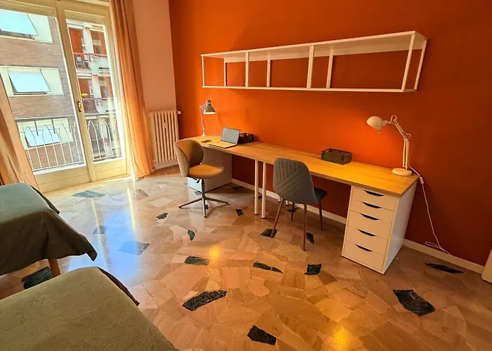 Ca Micca, Spazio Eclettico In Citta Νοβάρα